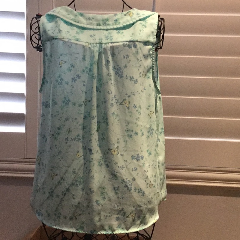 Button top - Picture 2 of 3